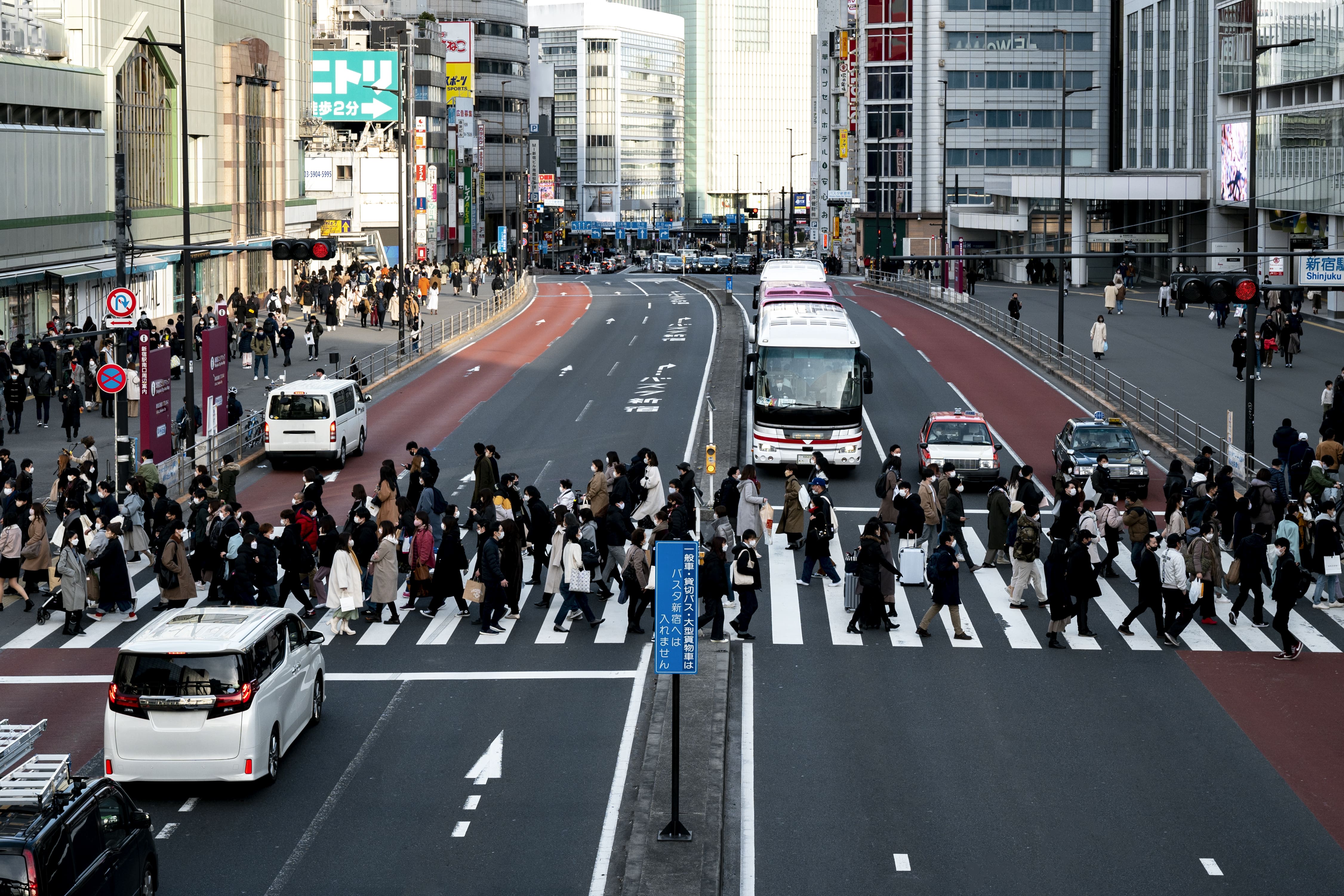 Crowd Control Security Services: Preventing Chaos at Large Events