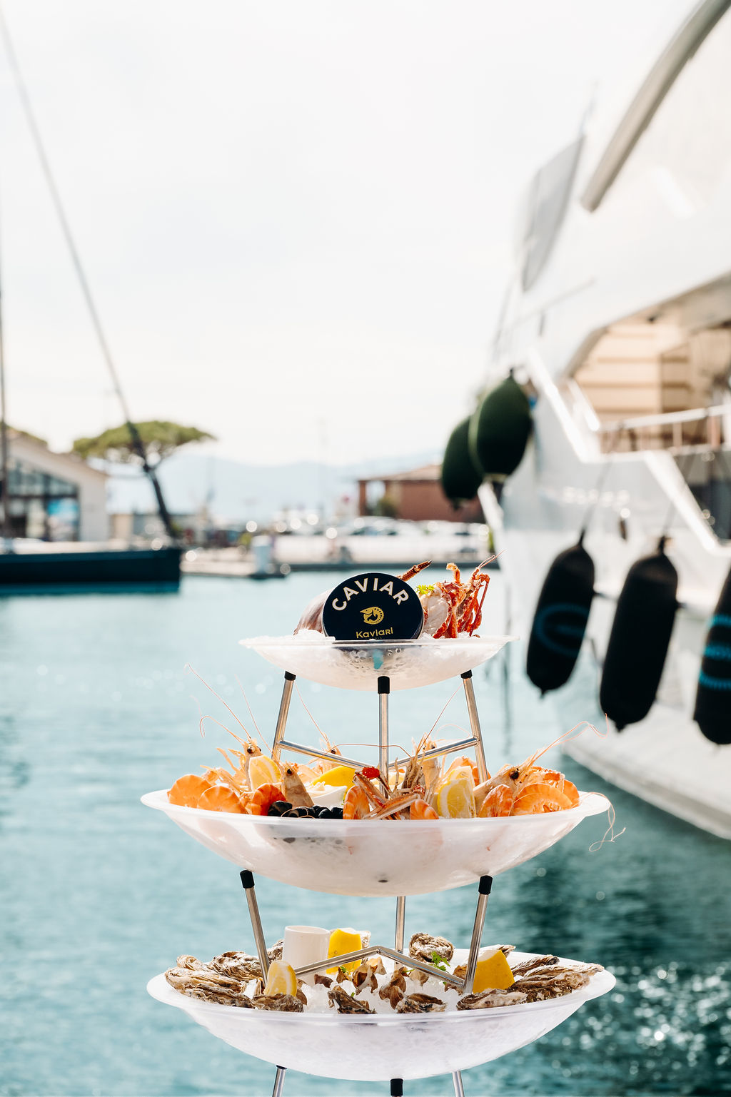 plateau de fruit de mer le girelier restaurant saint tropez
