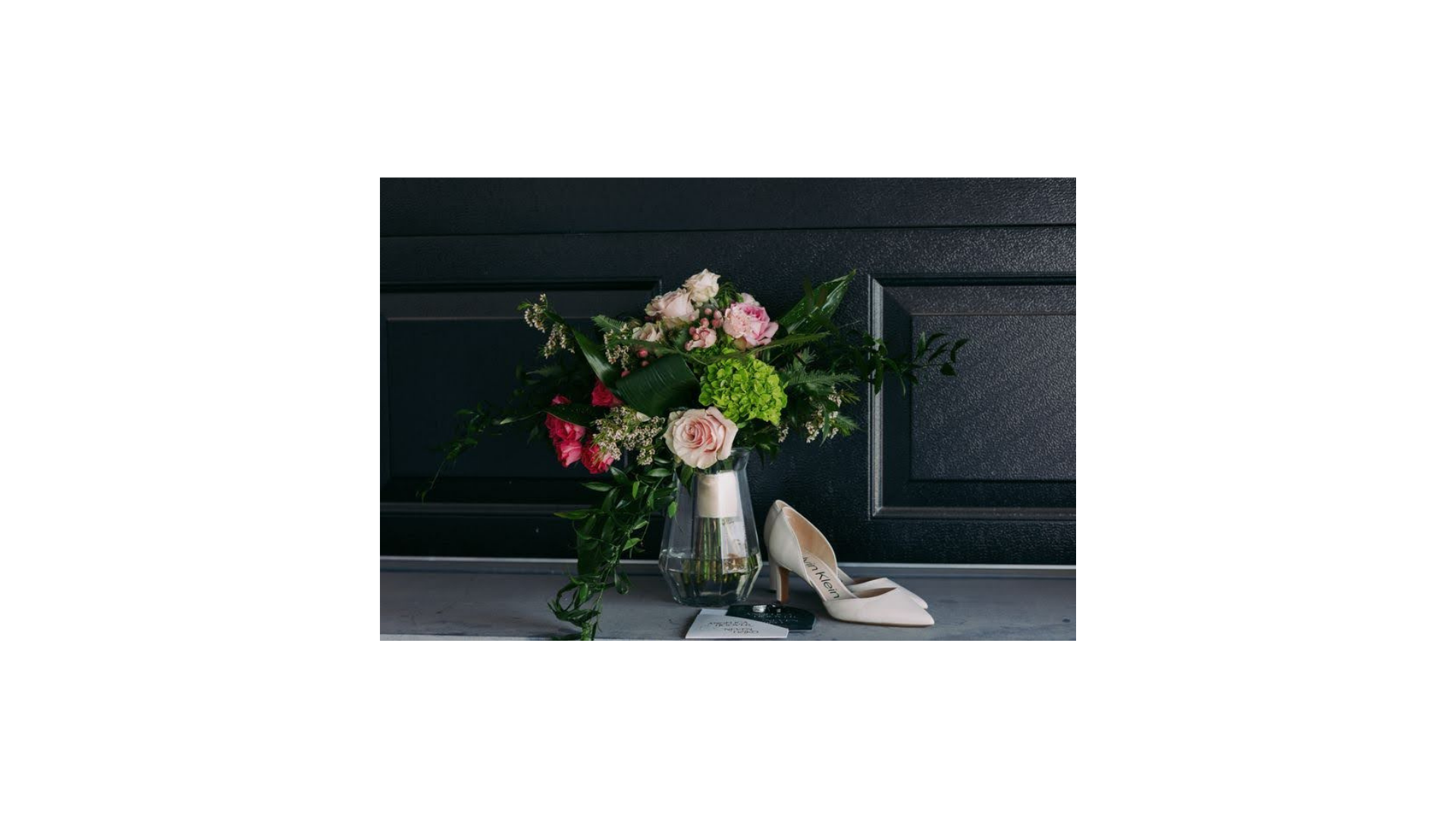 When couples and event planners start searching for the best wedding venues, the focus is often on the space itself. That makes sense. The right event venue sets the tone for the entire experience. But as a venue that works with events every week, we know that the most successful celebrations come from a strong team of vendors working together in the right space.