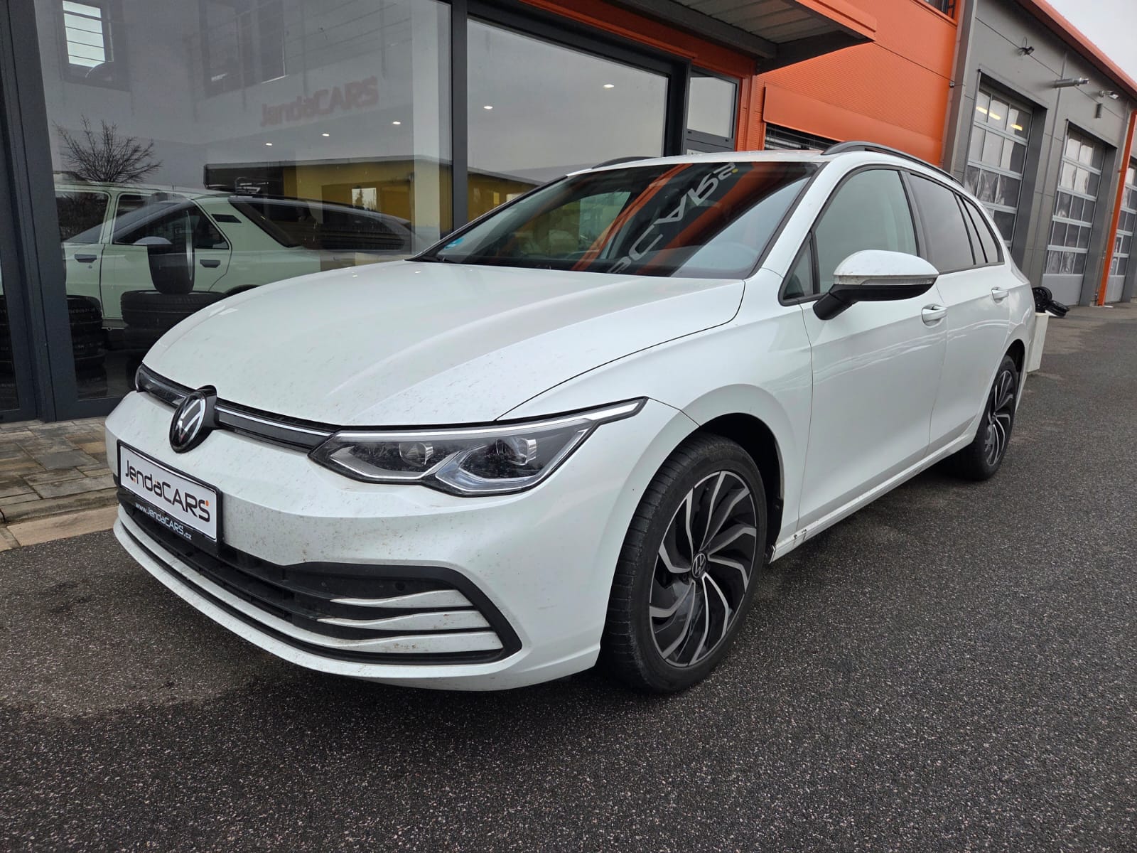 VW Golf VIII 2.0 TDI DSG