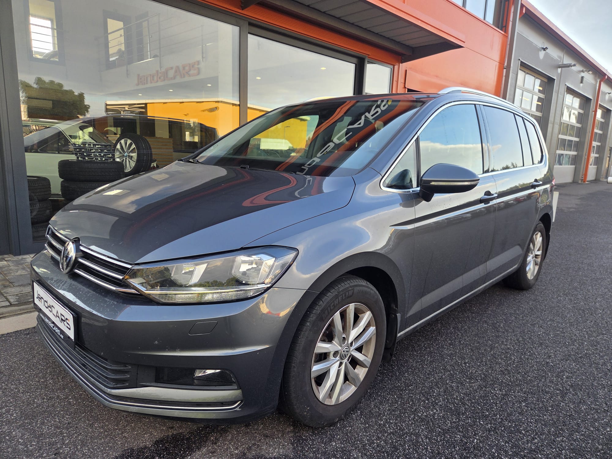 VW Touran 1.4 TSI 7 míst