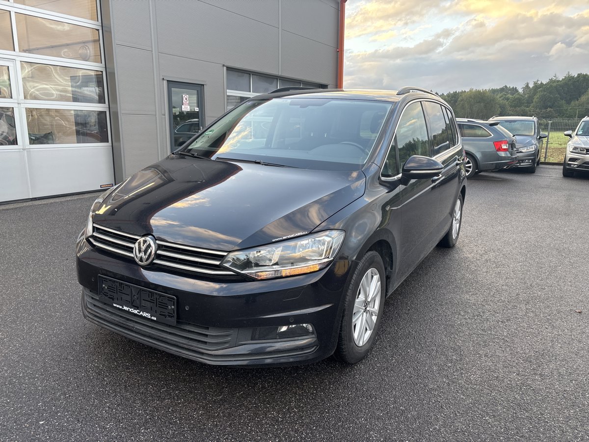 VW Touran 1,5 7 Míst