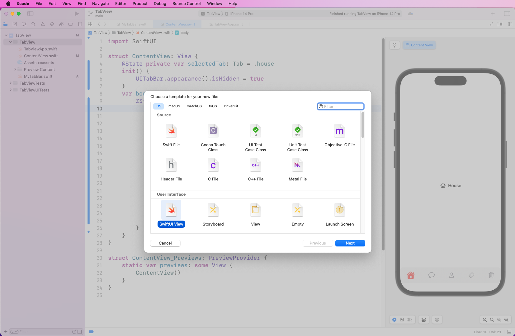 Pop-up titled "Choose a template for your new file:". "SwiftUI View" is selected. "Next" button is located on the bottom right of pop-up window.