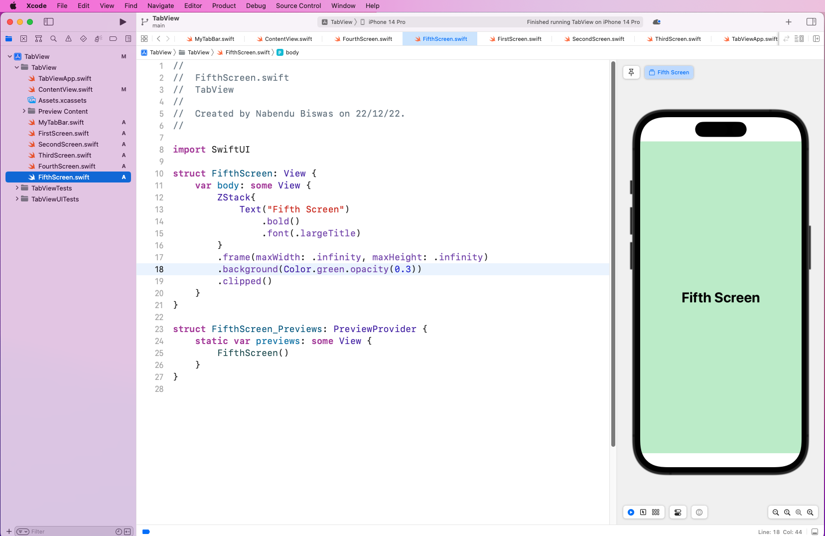 IDE shows "FifthScreen.swift" content view on right side displays an iPhone with a green background at 0.3 opacity and "Fifth Screen" located in the middle of the screen.