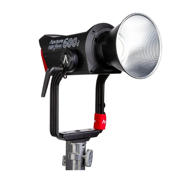 Aputure Light Storm 600d