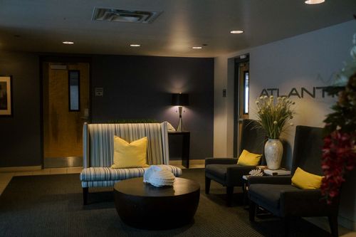 Photo of luxurious lobby of Atlantic Lofts by Josiah Duenes