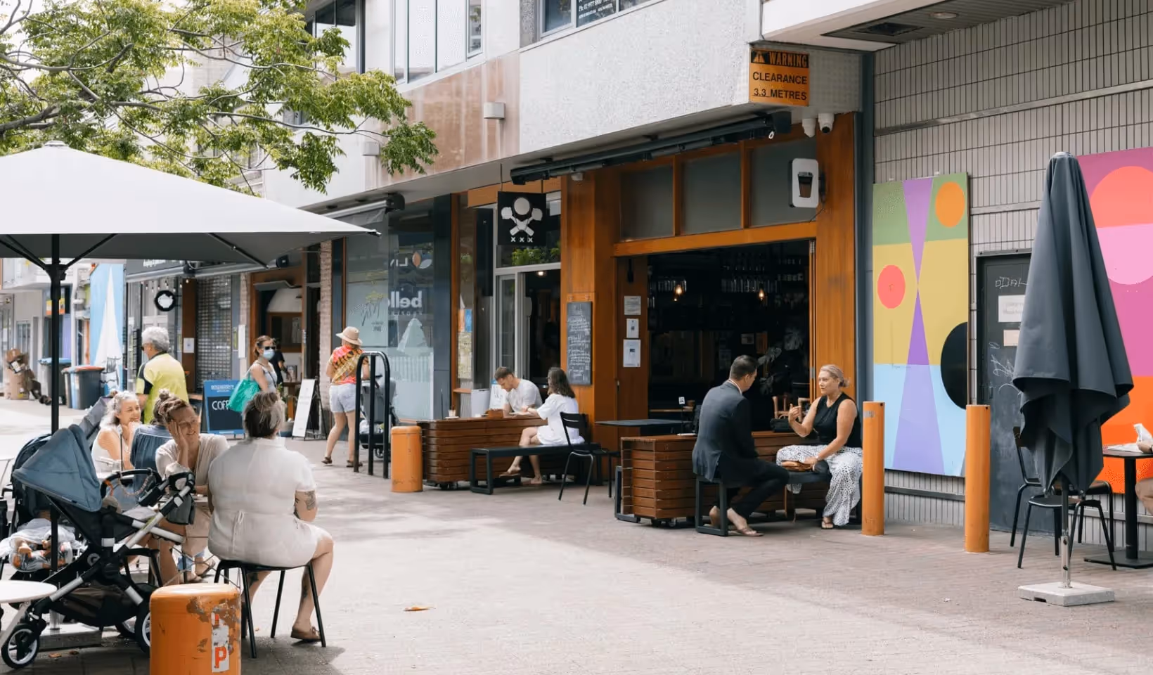 Exterior shot of affordable restaurant in Melbourne suburbs