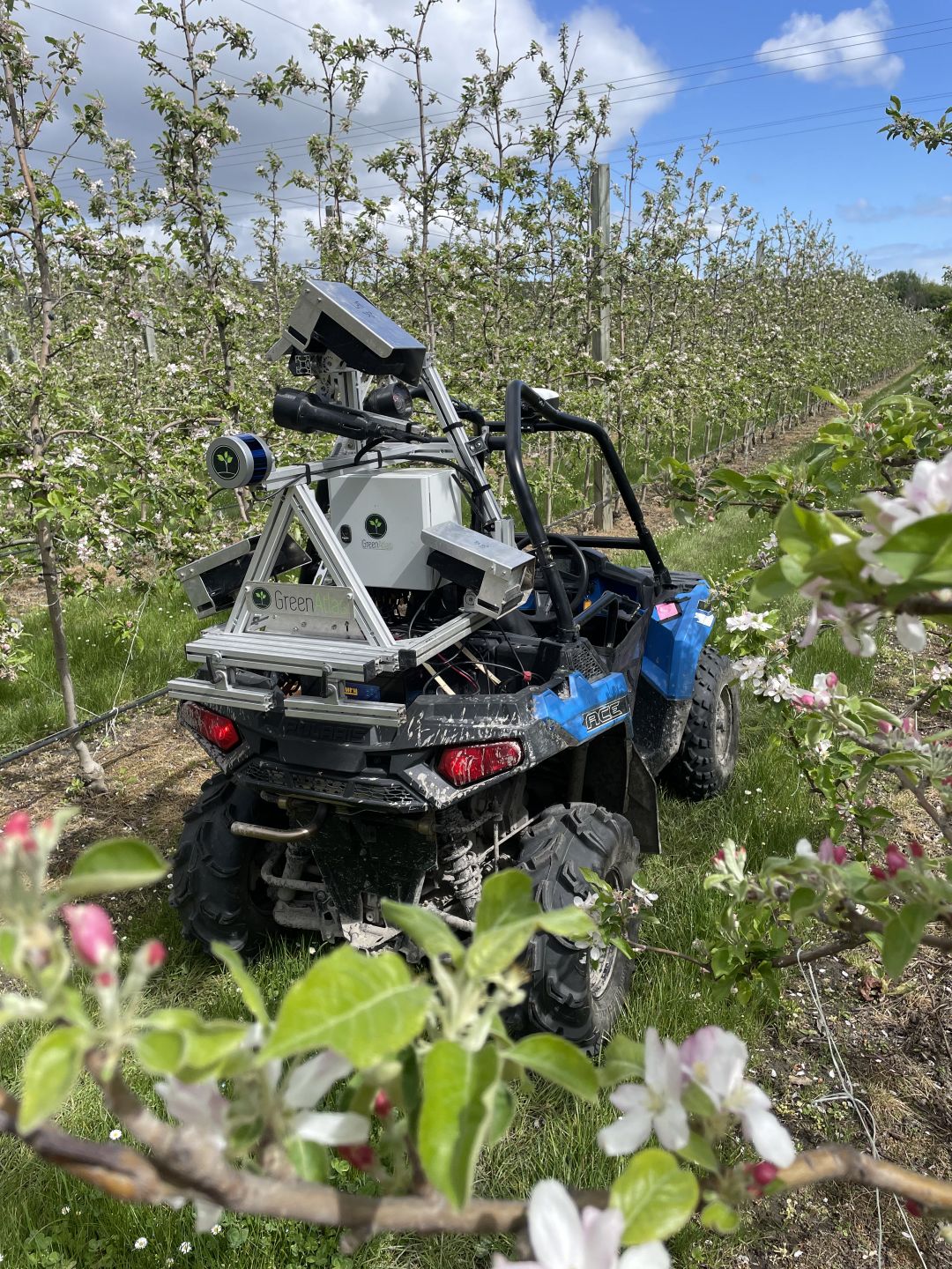 Green Atlas Cartographer blossom scanning on a Hawkes Bay apple orchard.