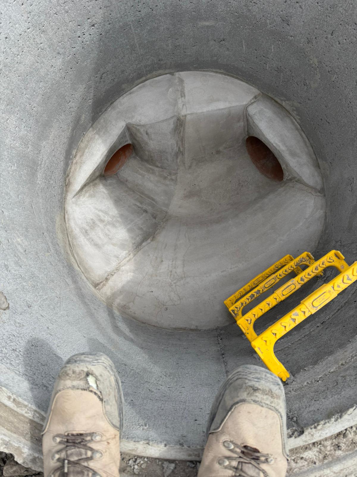 Major drainage groundworks, pipe laying to concrete groundworks and pipes