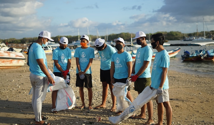 Salesforce for Nonprofits – Volunteers Cleaning Beachside