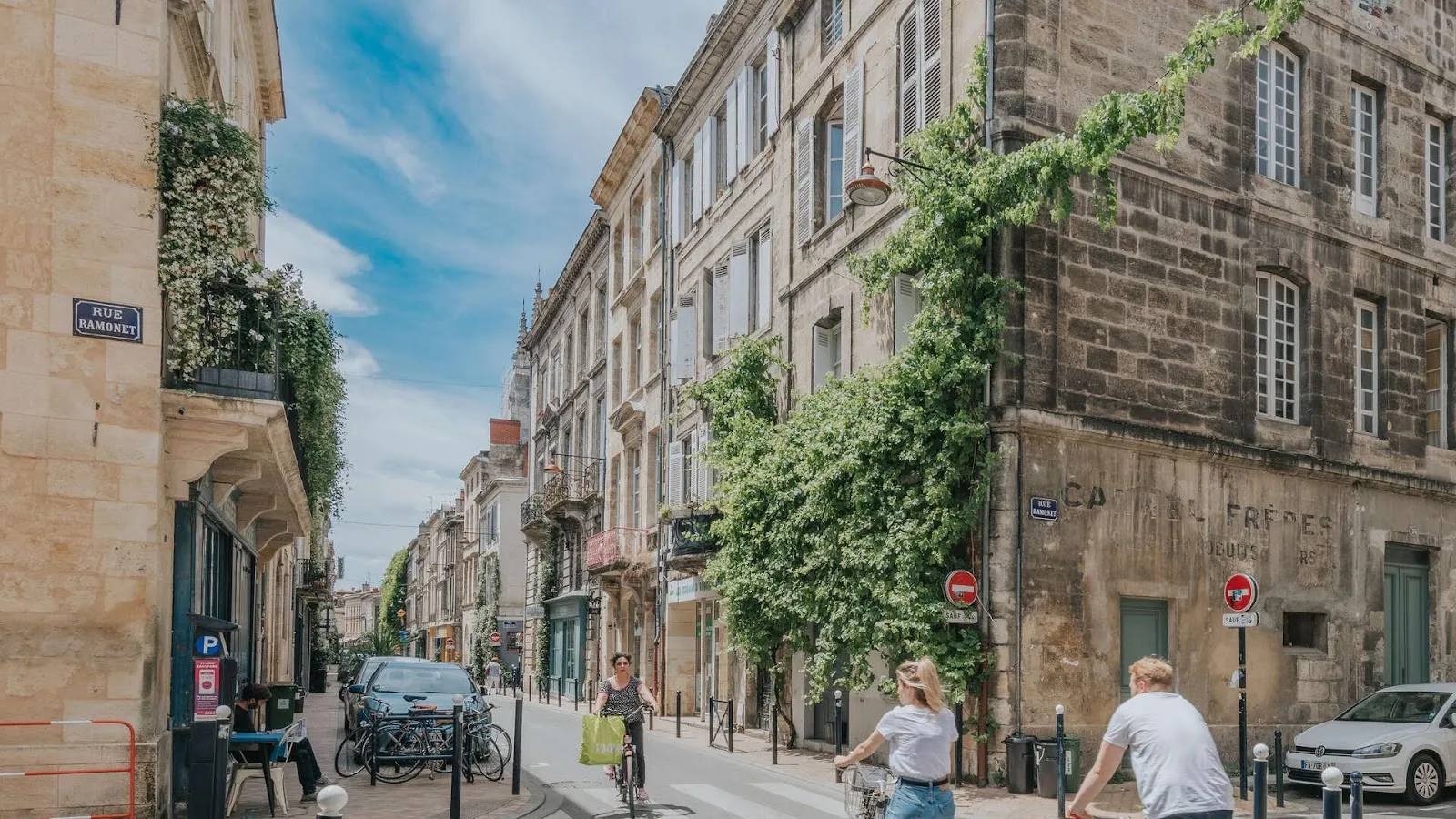Photo d'une ruelle du quartier des Chartrons.
