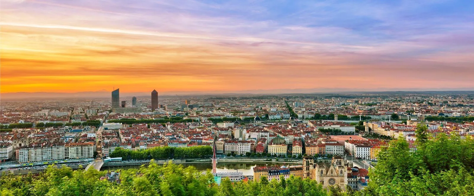 Une vue aérienne de la ville de Lyon.