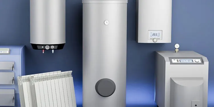 Différentes chaudières en magasin