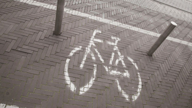 Peinture de Vélo sur le sol