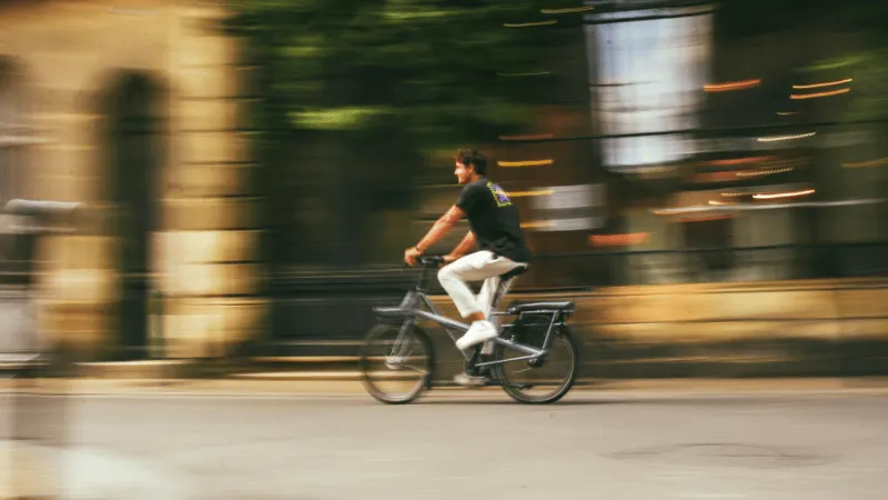 pédaler rend heureux vélo électrique