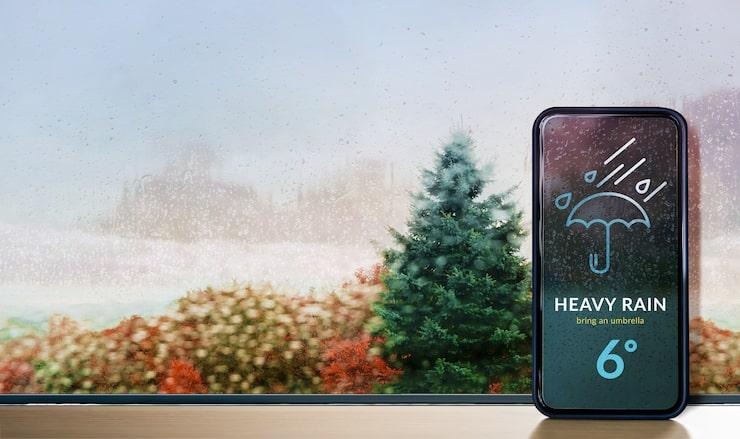 Un smartphone qui montre la météo du jour