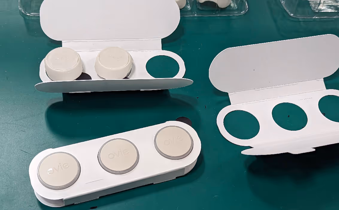 Ovie LightTag Smart Food Storage Being Placed in Packaging