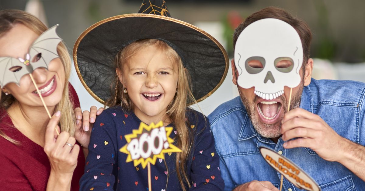 Halloween Mask Shipping - Shop & Ship Worldwide with Ship7