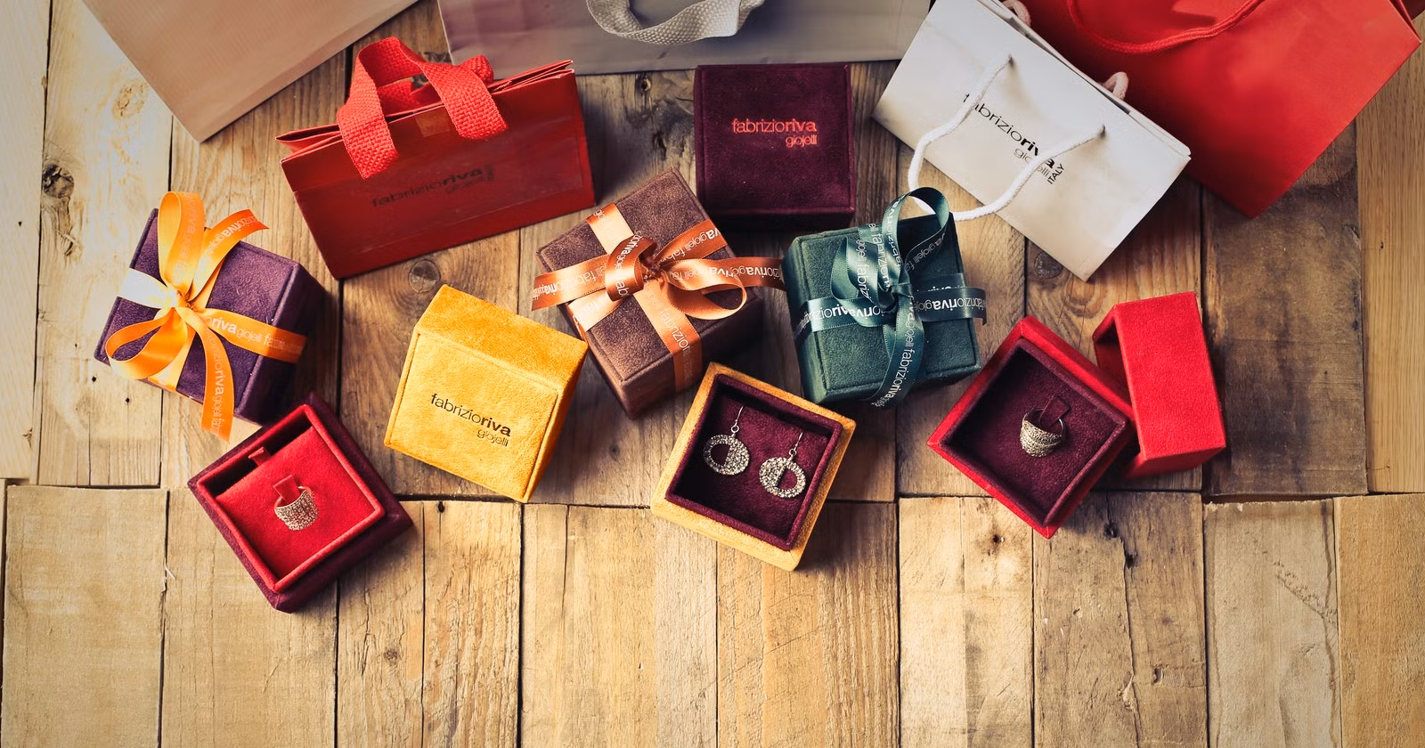 15 Best American Luxury Shopping Websites for Designer Fashion
