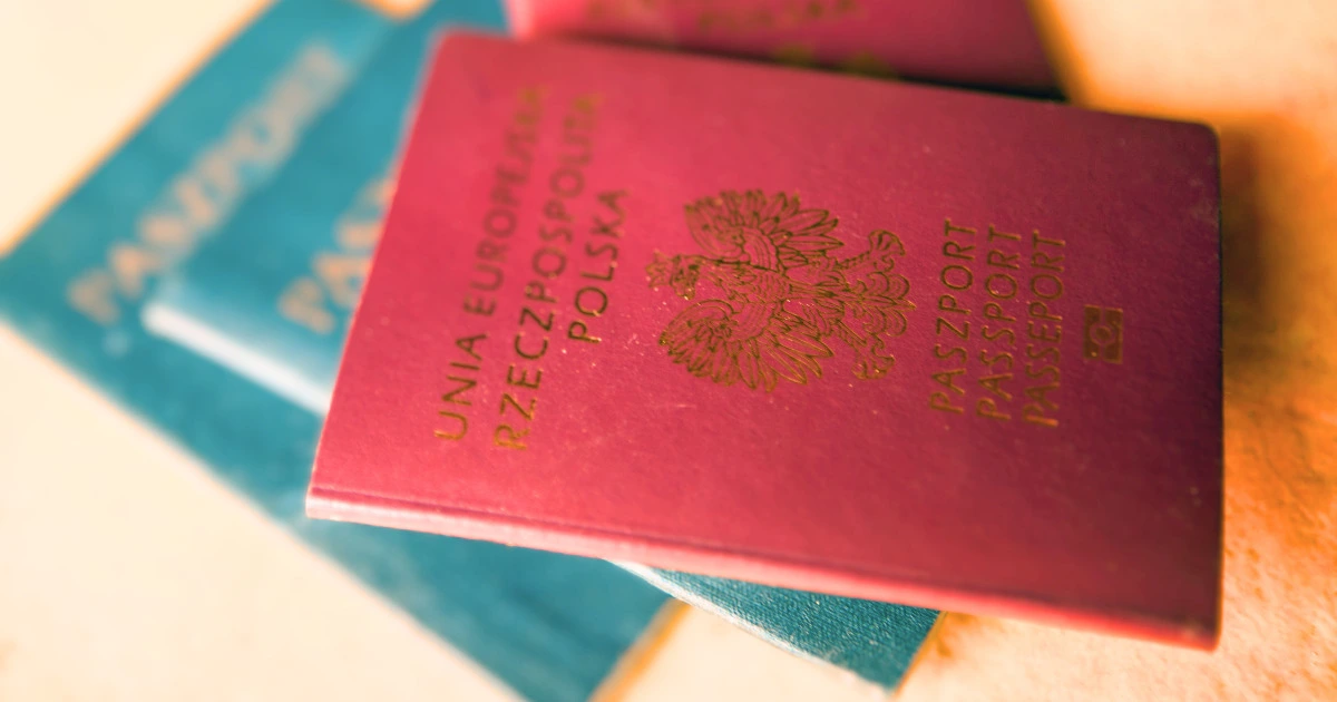 How to confirm polish citizenship by descent?