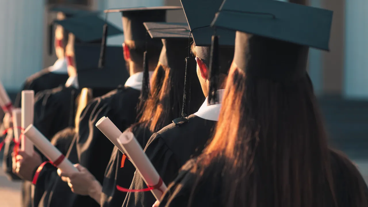 Polish Heritage Scholarships Canada: 30+ Awards (2026) 