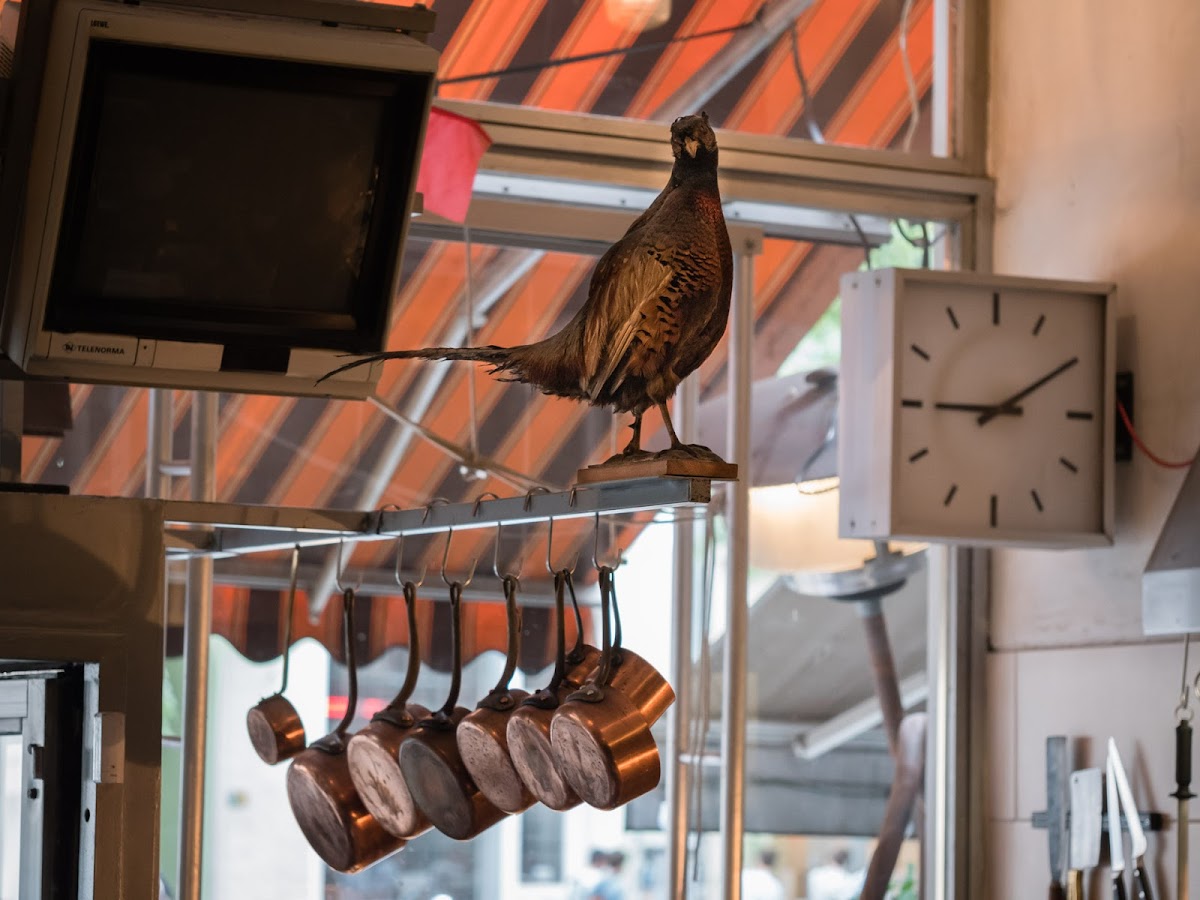 Restaurant Bandol sur Mer – Natural Wine Bar in Berlin-Mitte