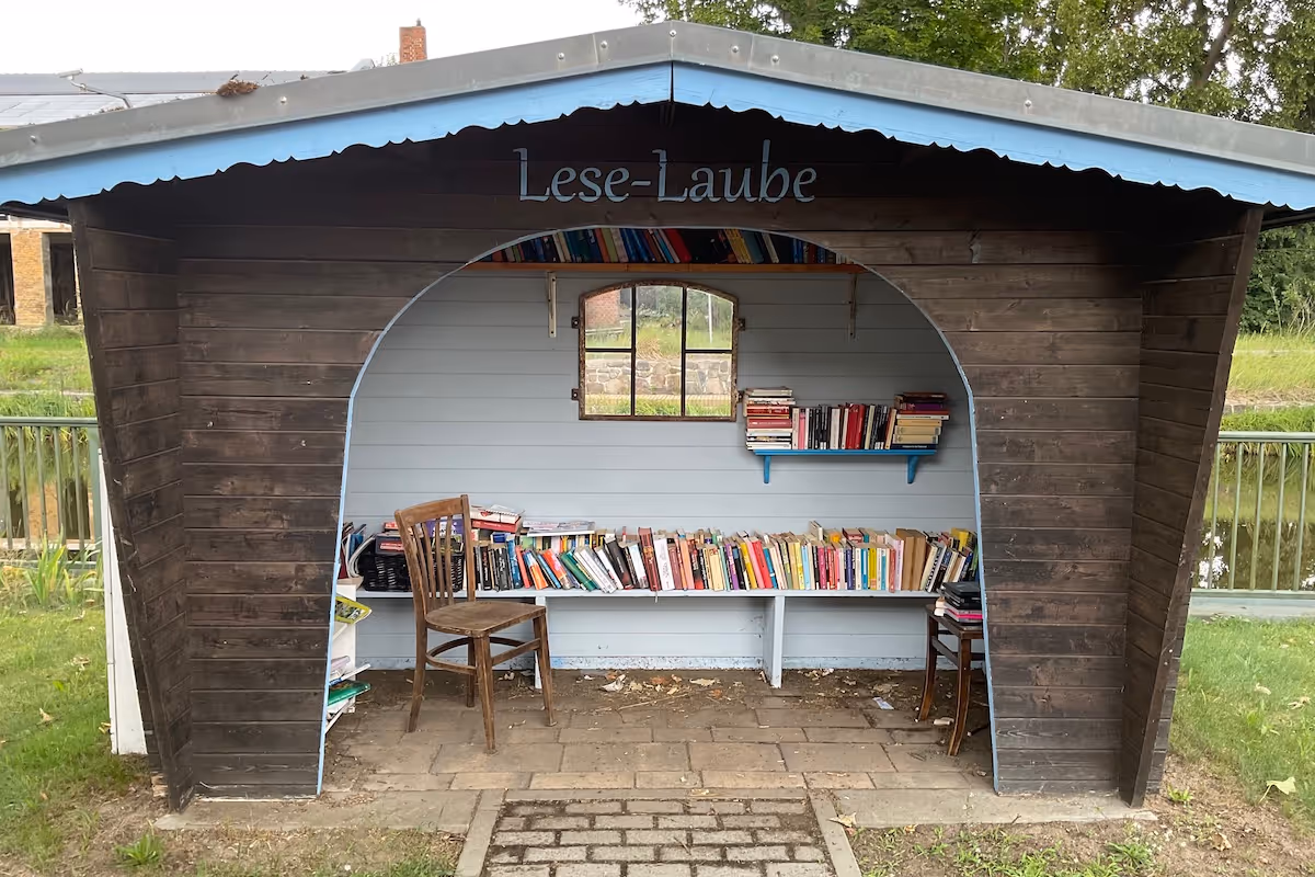 Read in the Leselaube – Stadtrallye-Teamevent-Challenge in Zerpenschleuse