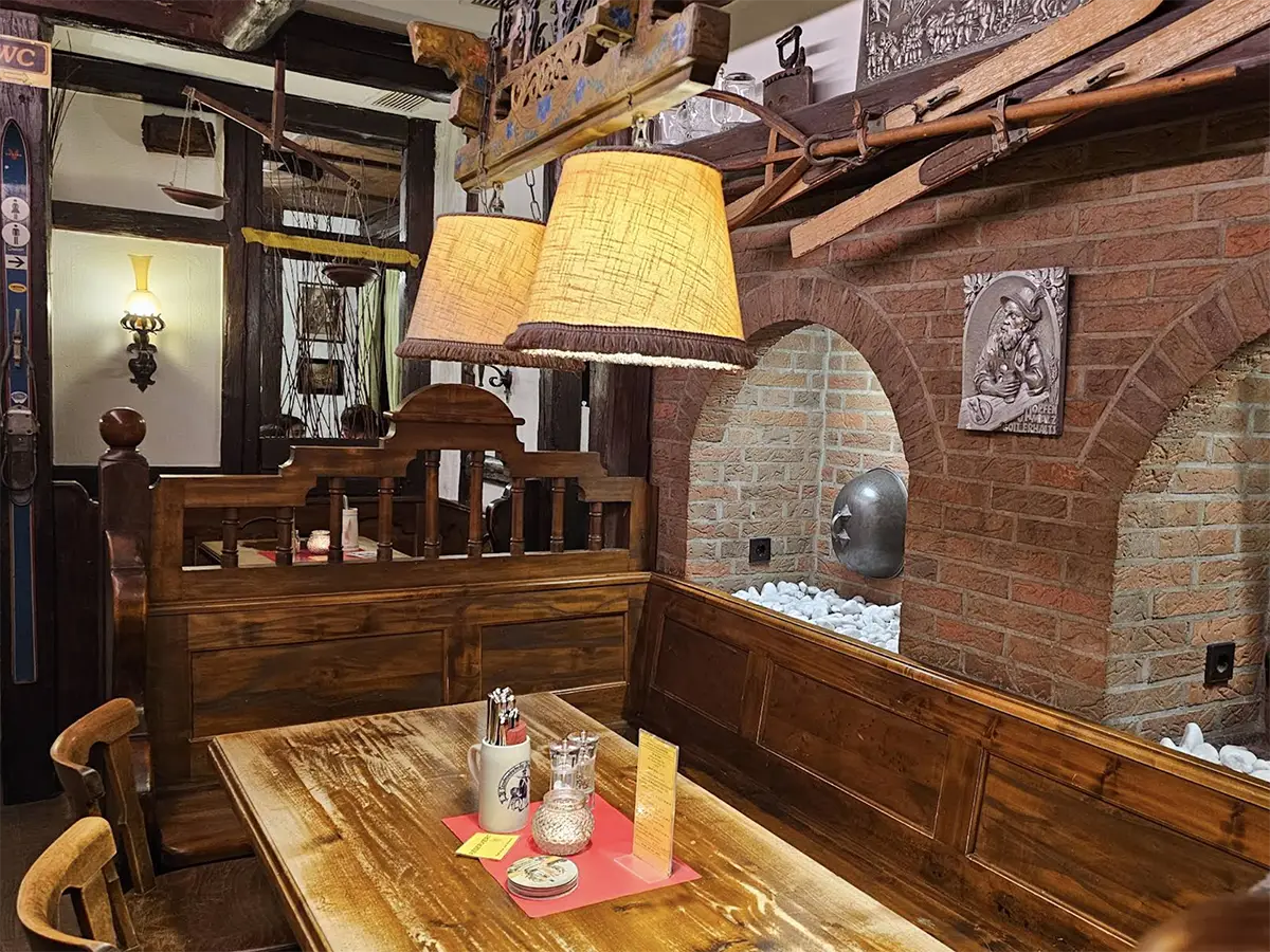 Restaurant Wirtshaus Hütt'n – Bavarian in Nürnberg