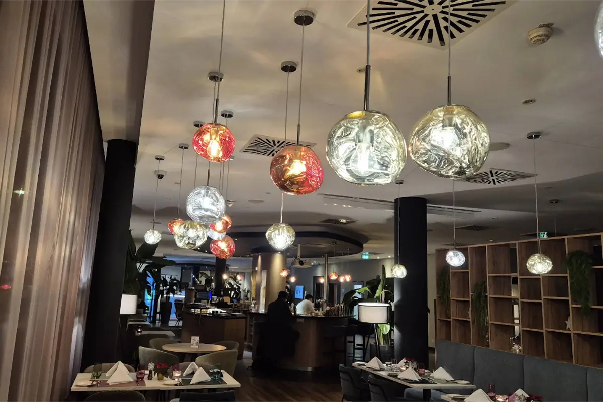 Restaurant 7 Paintings Dinnershow – Multi-course Gourmet Dinner in Hamburg