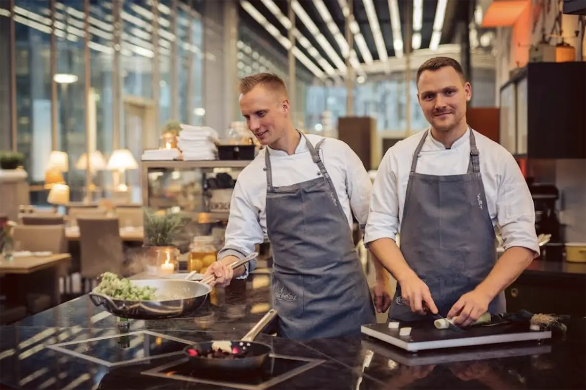 Restaurant VLET Cooking Lounge – Cooking Classes in Hamburg