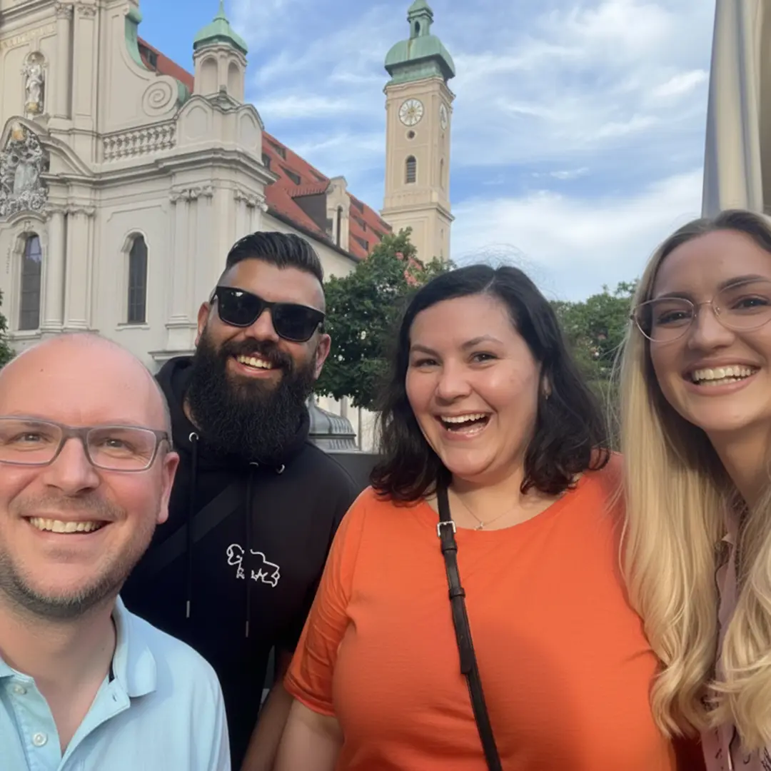 Group discovering Munich's hidden spots on their Urban Challenger rally