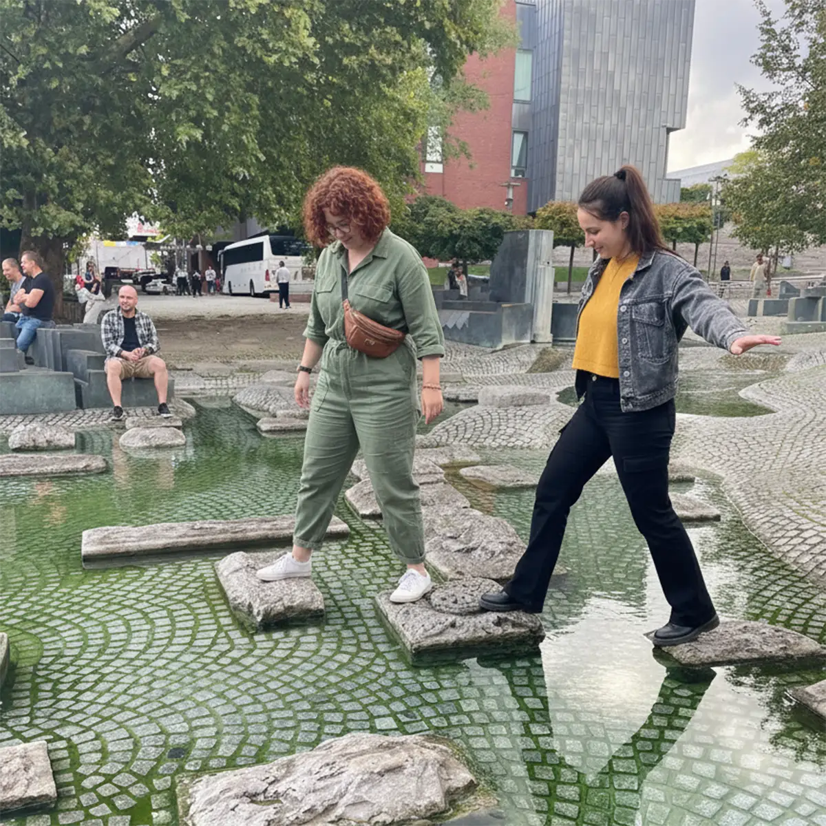 Team collaborating on a fun task during their Cologne Urban Challenger rally