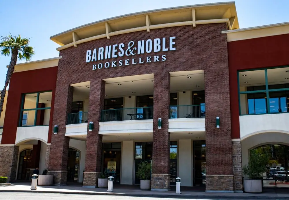 Gifting, Paper and Books: Consumers Crave More in One Place