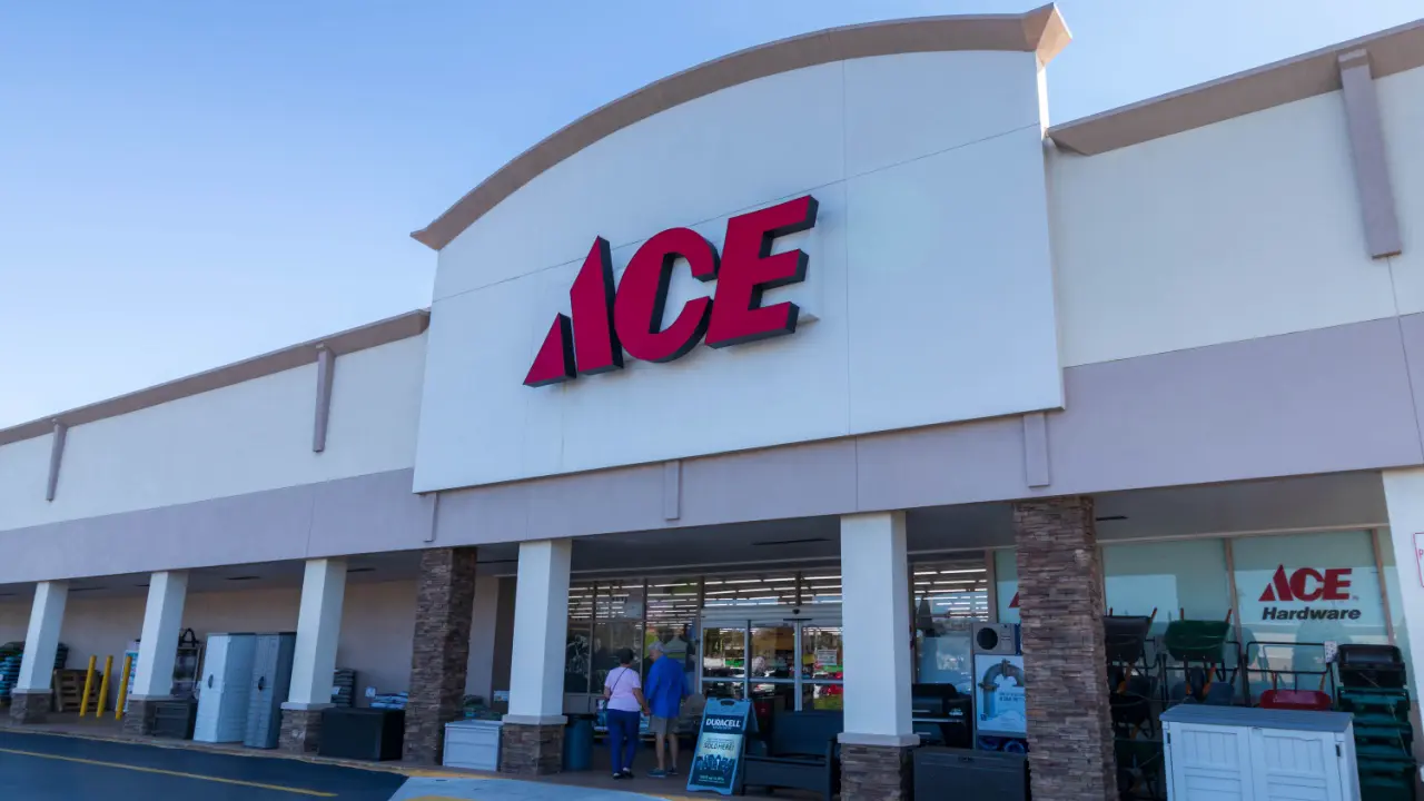 The Rise of Smaller-Format Home Improvement Retailers: How Ace Hardware and Harbor Freight Are Outpacing Big-Box Chains