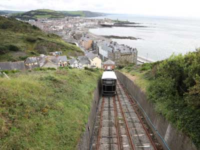 Aberystwyth Cliff Railway in operation