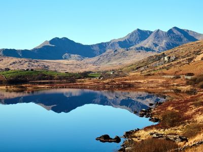 Mountains and lake in Snowdonia National Park, Wales, UK