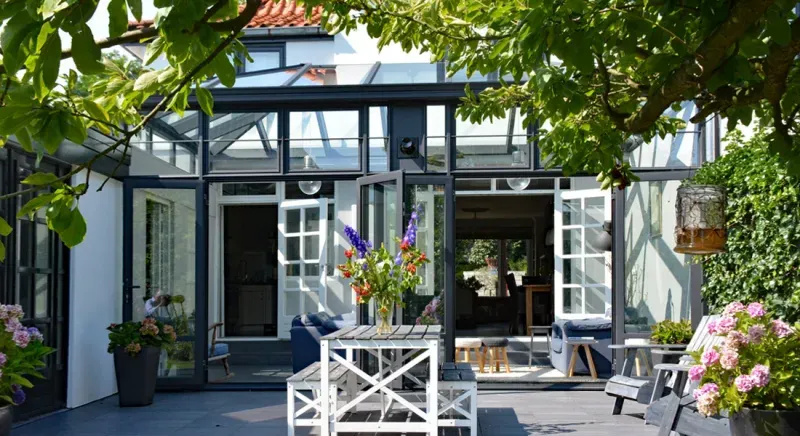Steellook serre