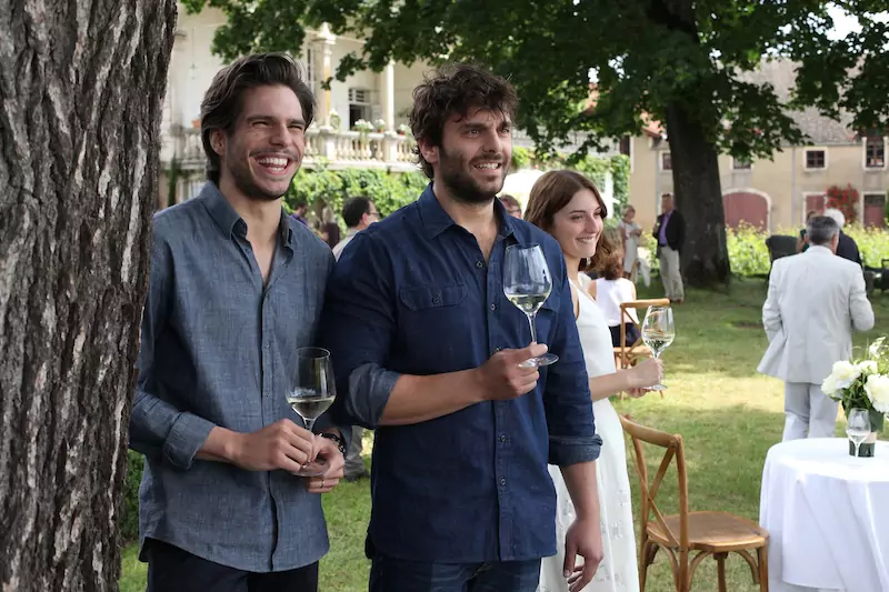François Civil as Jérémie, Pio Marmaï as Jean, and María Valverde as Alicia in Back to Burgundy (2017). Courtesy of Music Box Films