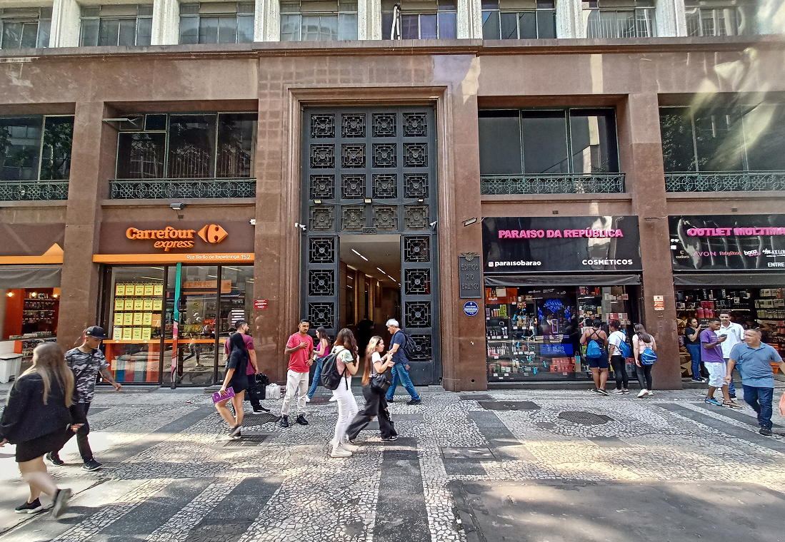 Barão de Itapetininga, 140 - Sala 102, Centro
