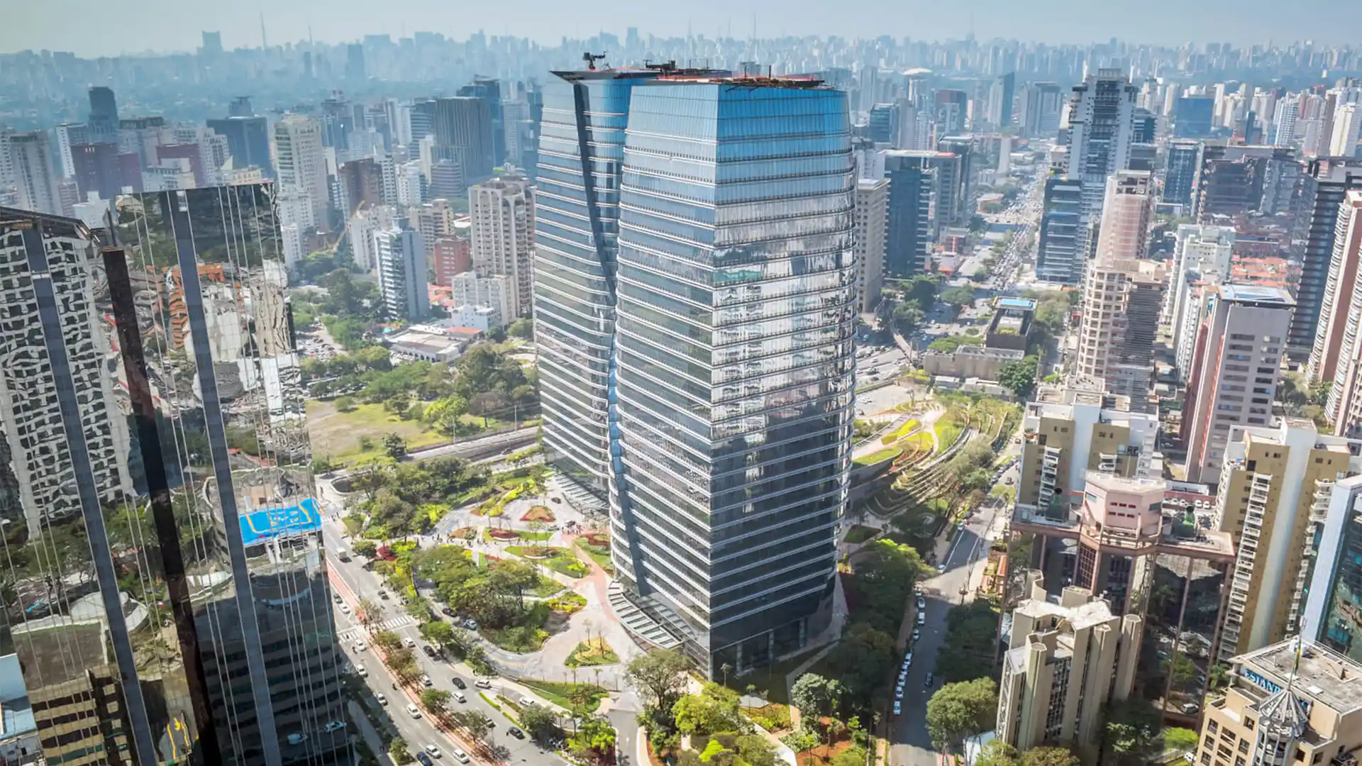 Real Estate: O guia completo sobre gestão e tendências para imóveis comerciais