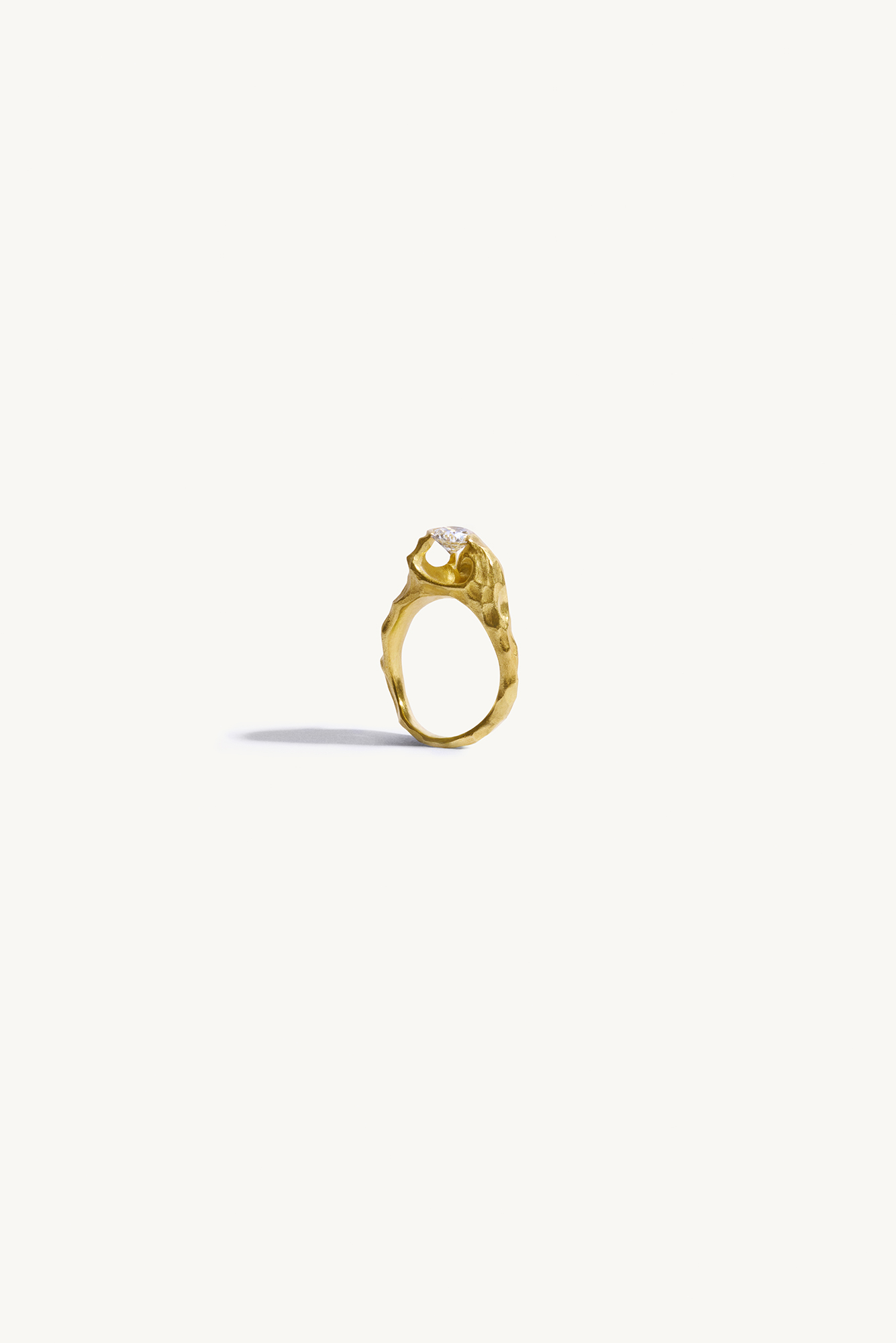 Men and stills project by Noam Griegst