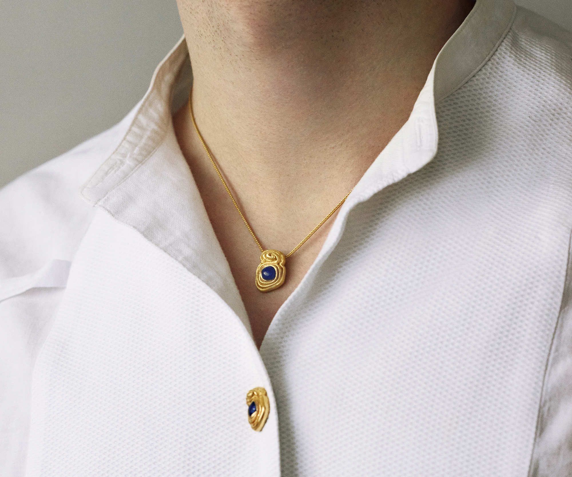 Men and stills project by Noam Griegst