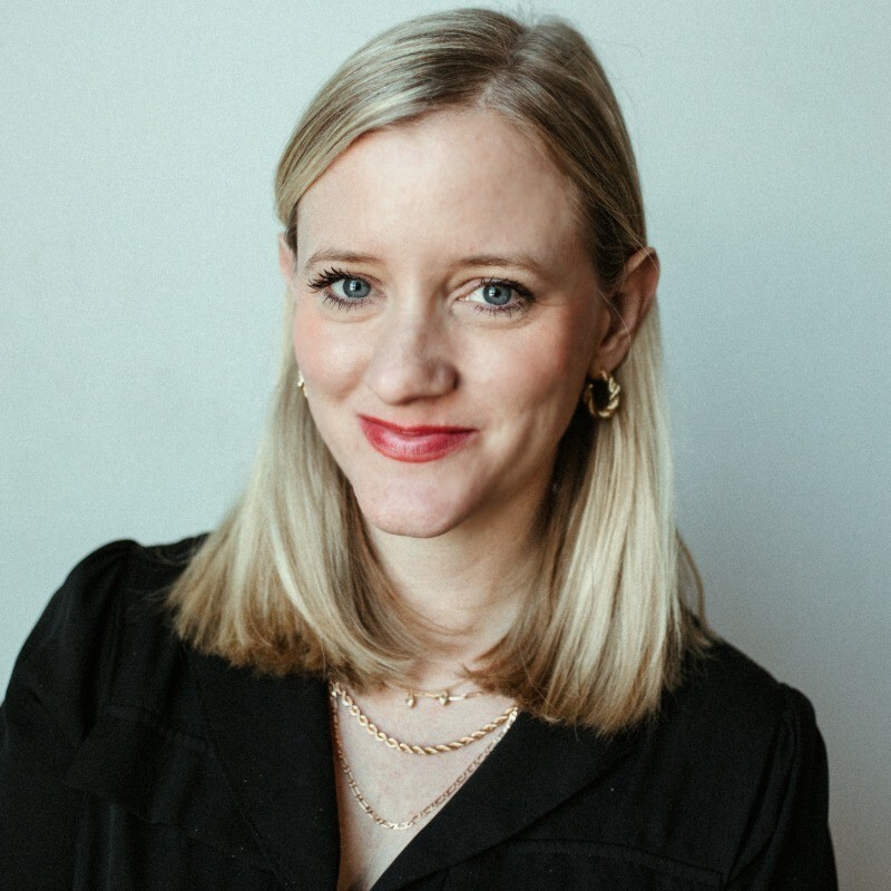 How to Become a Copywriter: A Step-by-Step Guide