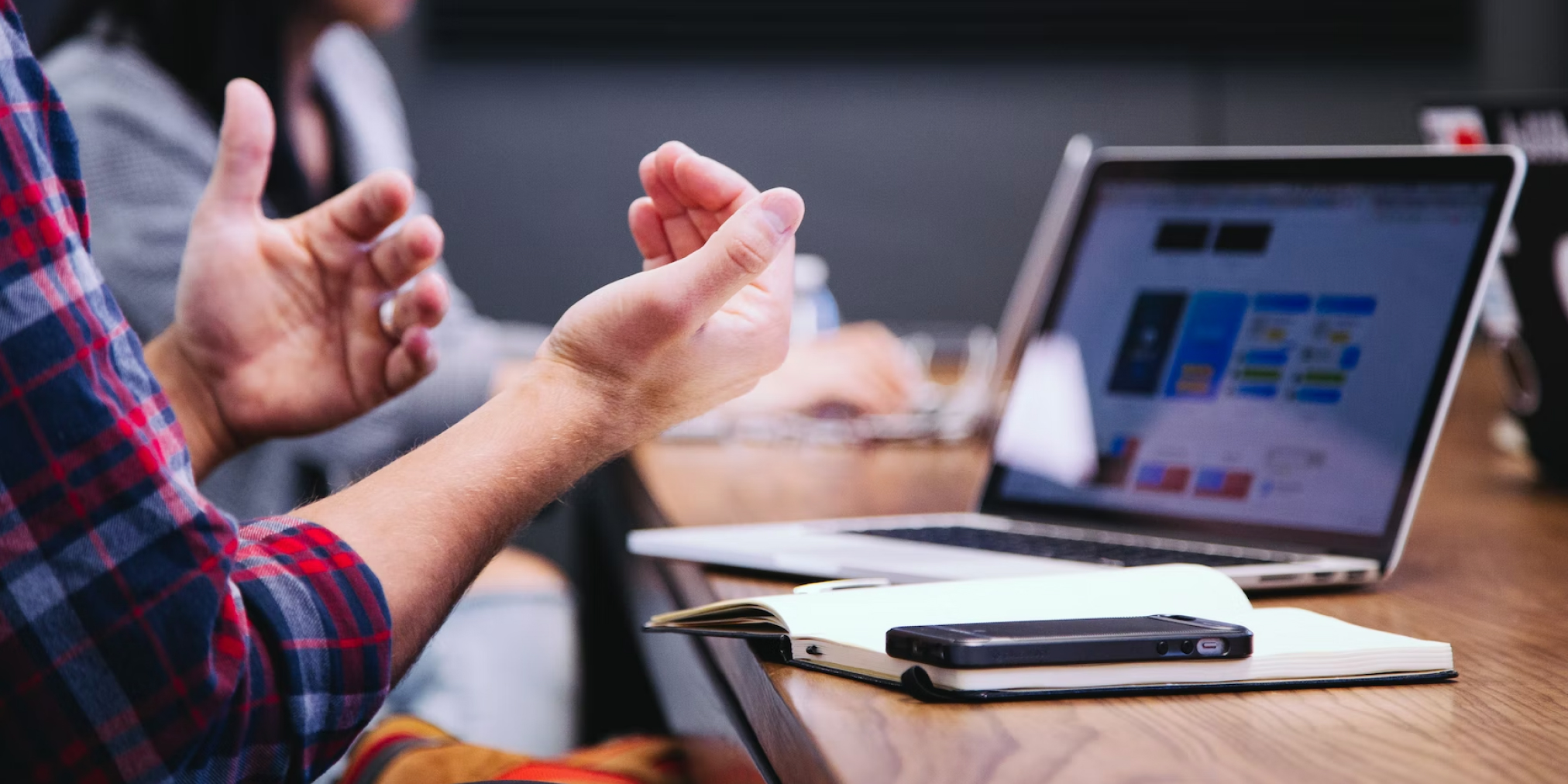 How to Communicate With Stakeholders: 6 Channels and When to Use Each