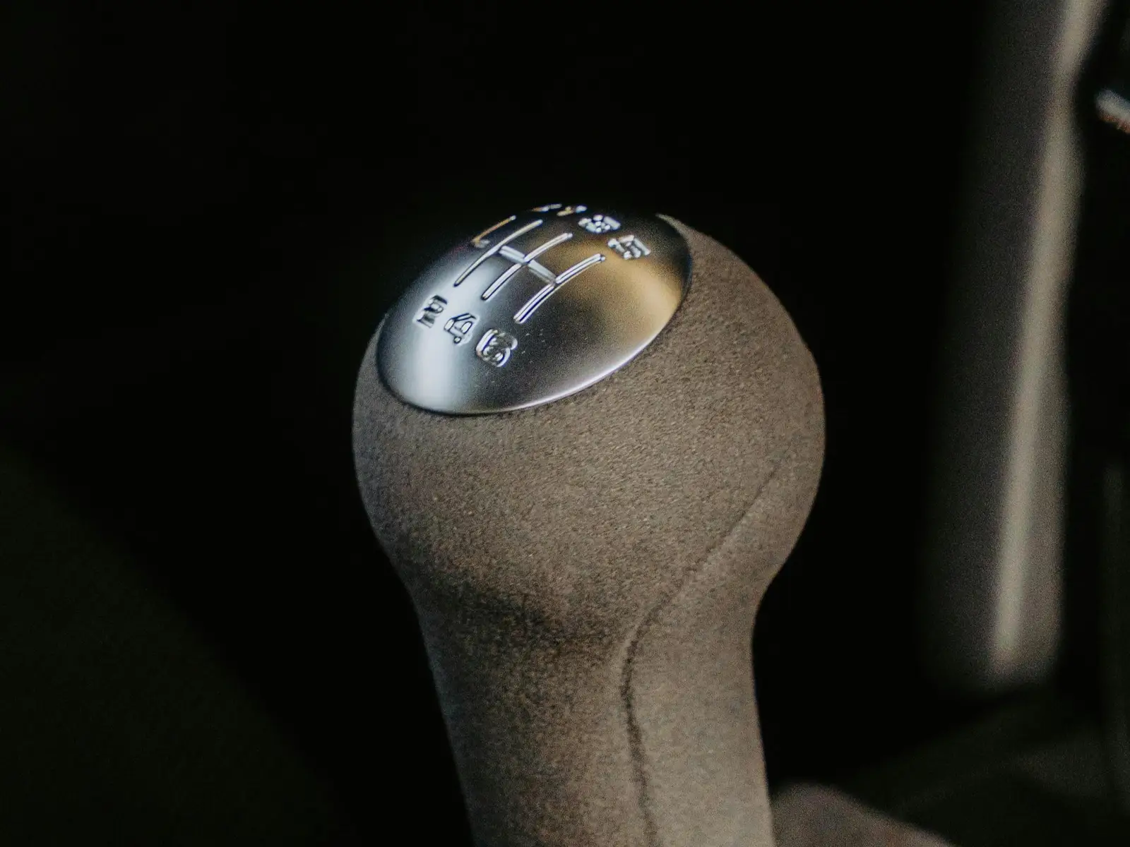 Picture of a manual gearbox stick
