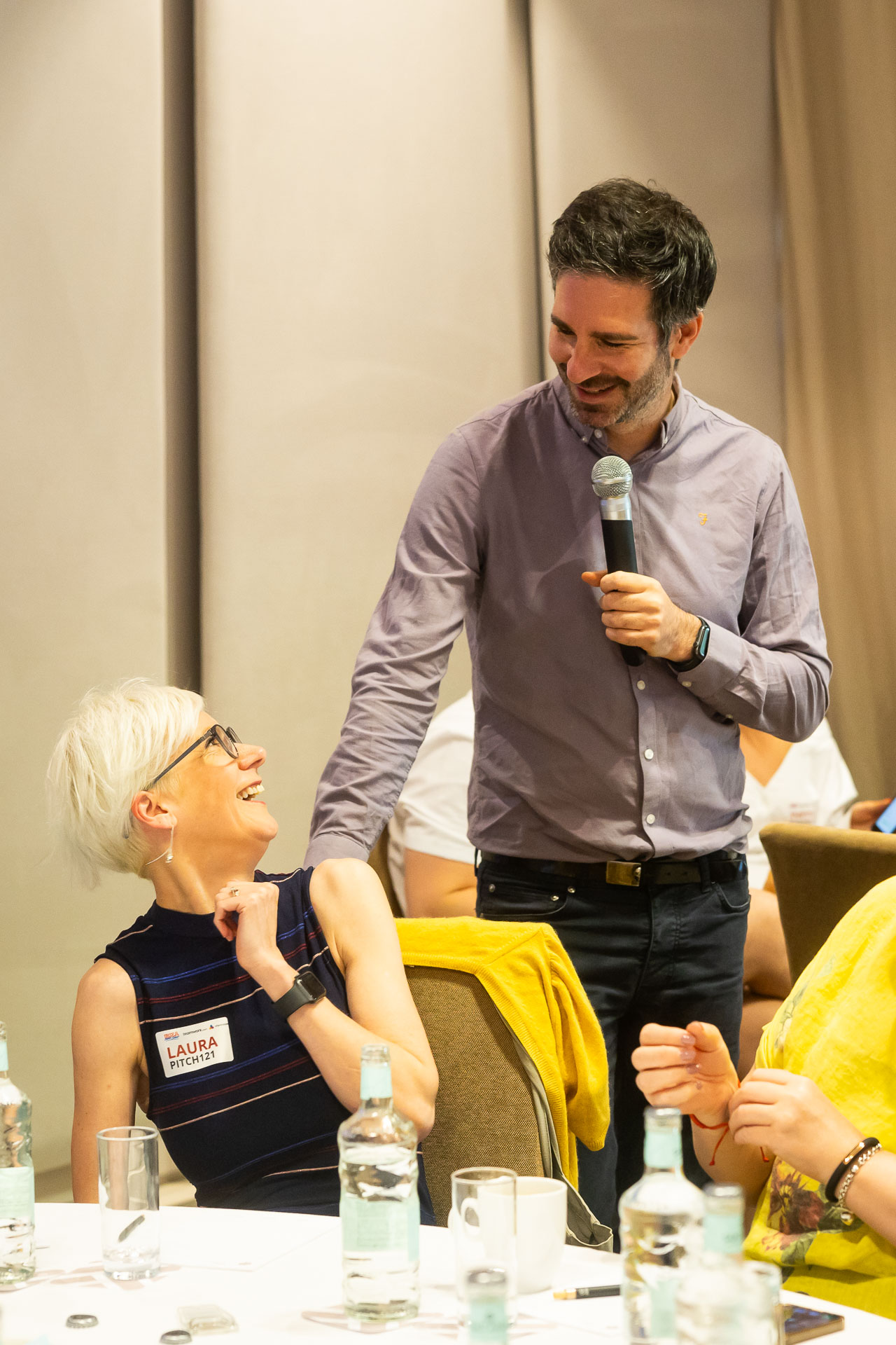 Agency Hackers founder Ian Harris quizzing audience
