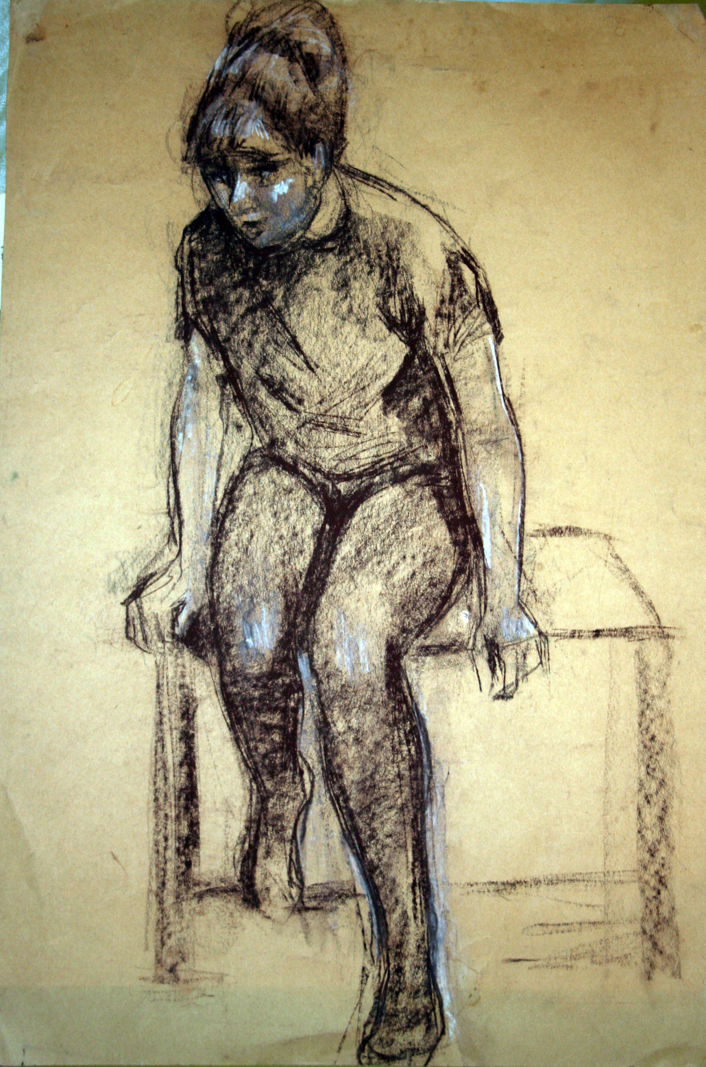 Vrouw zittend op bankje