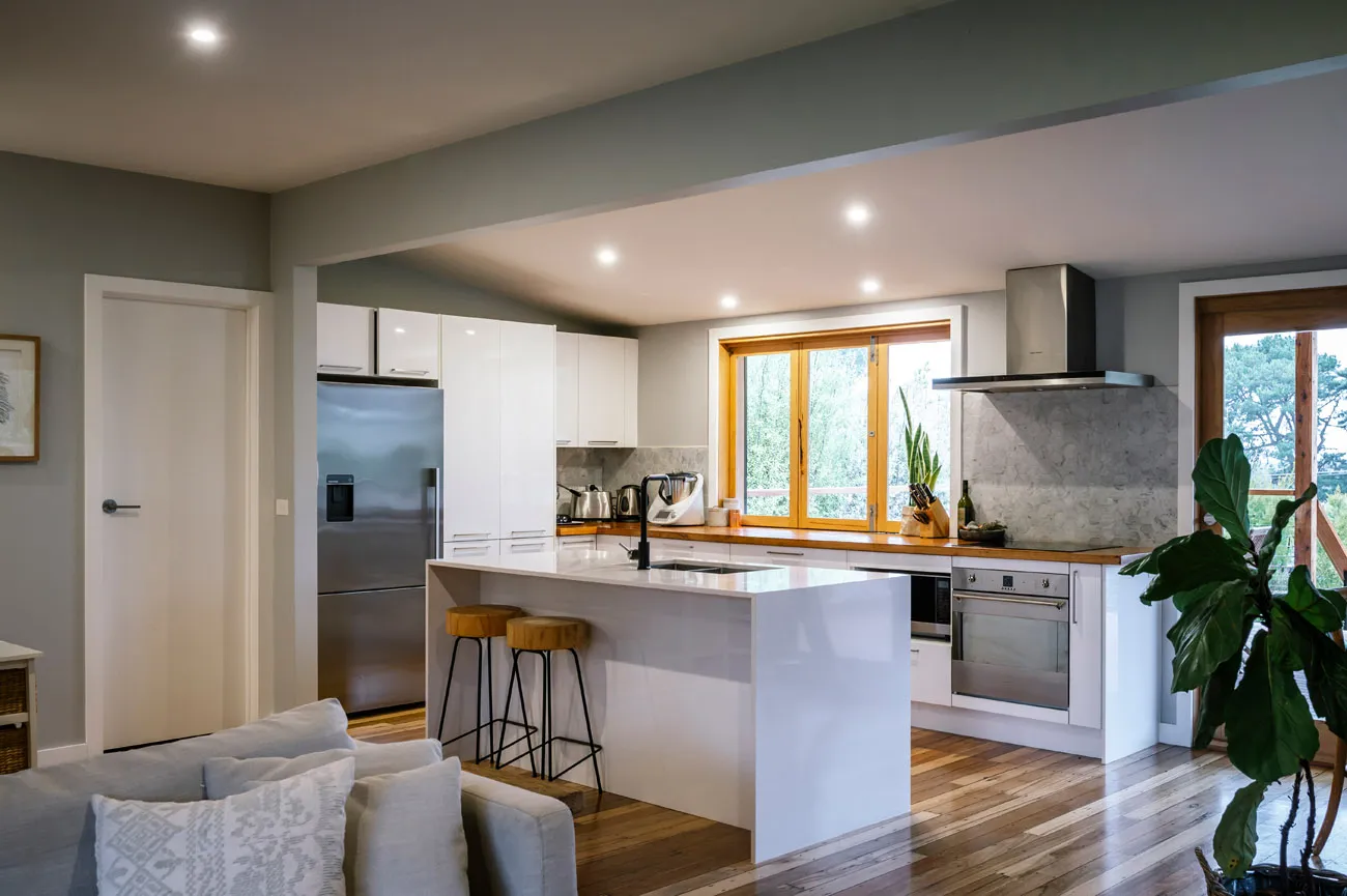 New kitchen from Balnarring property renovated by BuildMP.