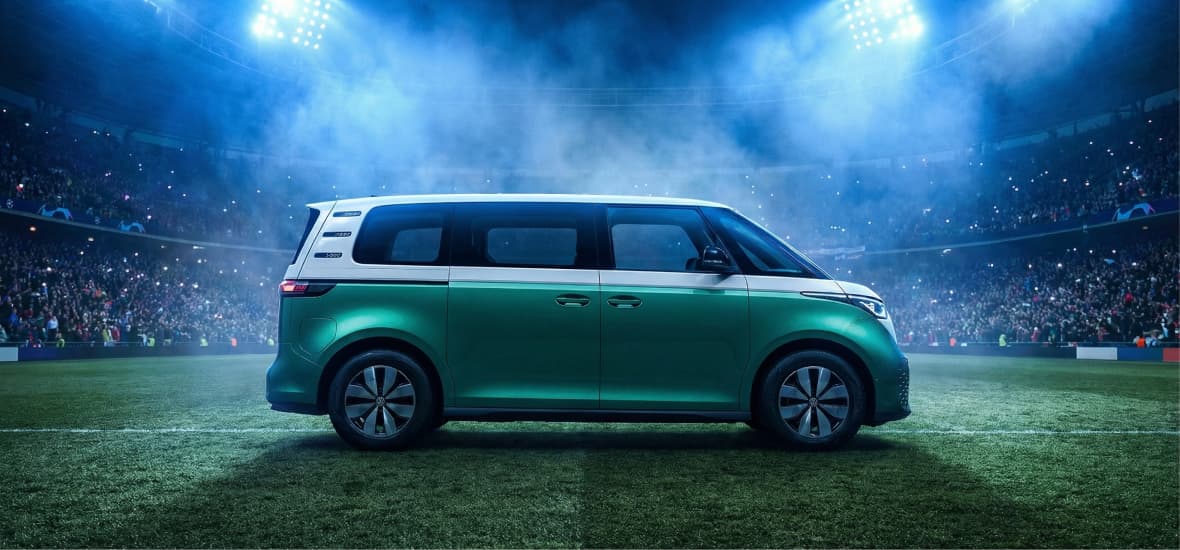 3D illustration showing a vehicle, cameras, social icons and data graphs 