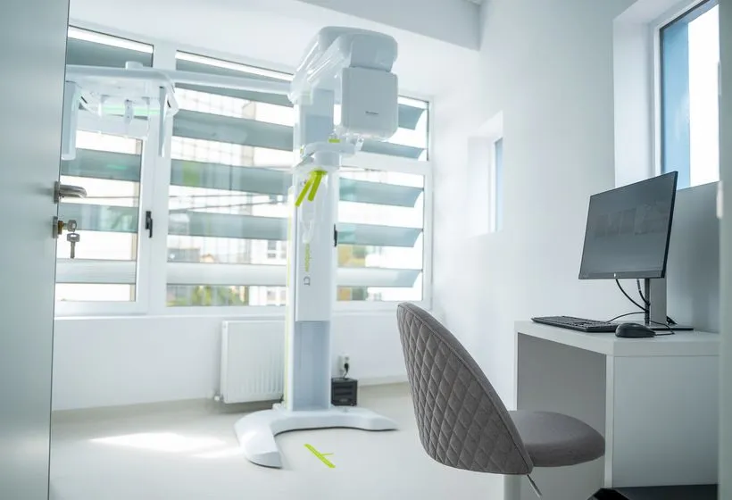 Cabinet de radiologie cu CT 3D